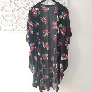 Torrid Floral Kimono Cardigan Black Red 1X 2X Open Front Boho